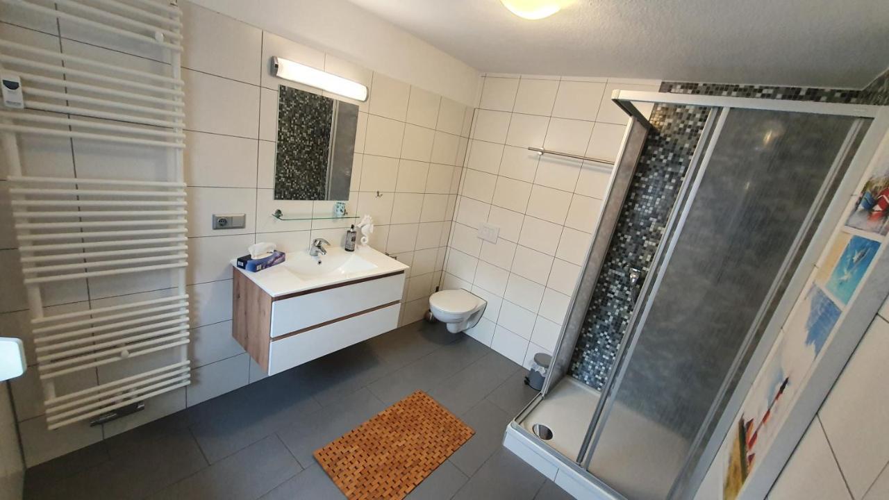 Gaestezimmer & Ferienwohnungen Thon Herbsleben エクステリア 写真
