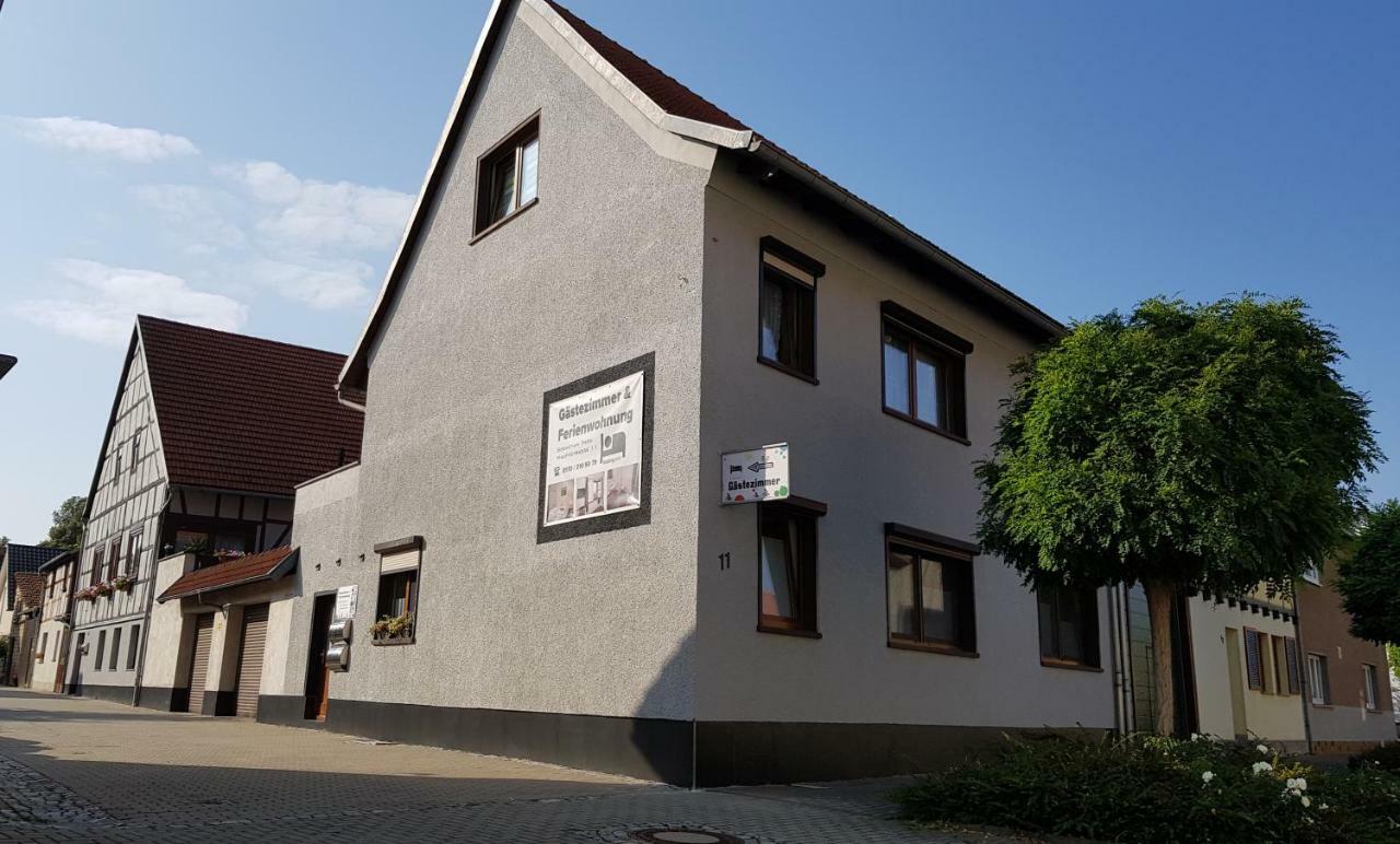 Gaestezimmer & Ferienwohnungen Thon Herbsleben エクステリア 写真